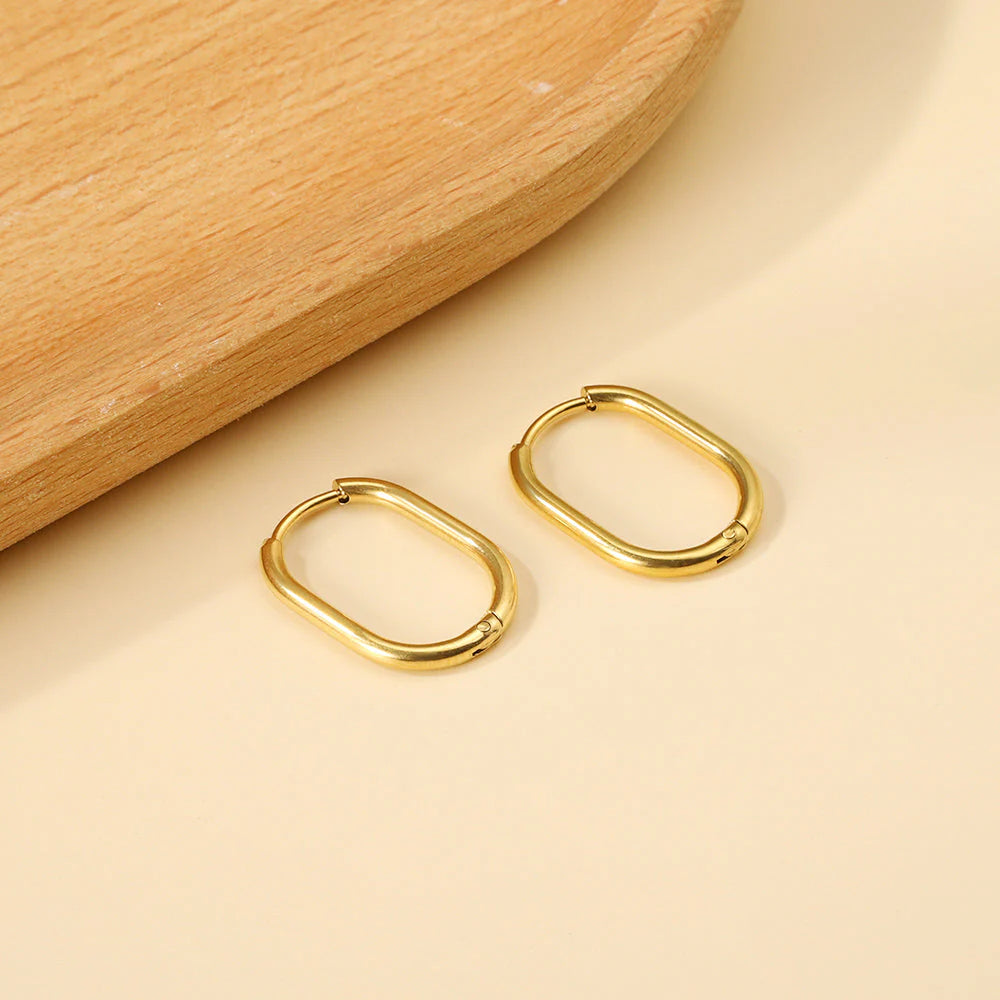 U-shape Minimalist Hoop earring