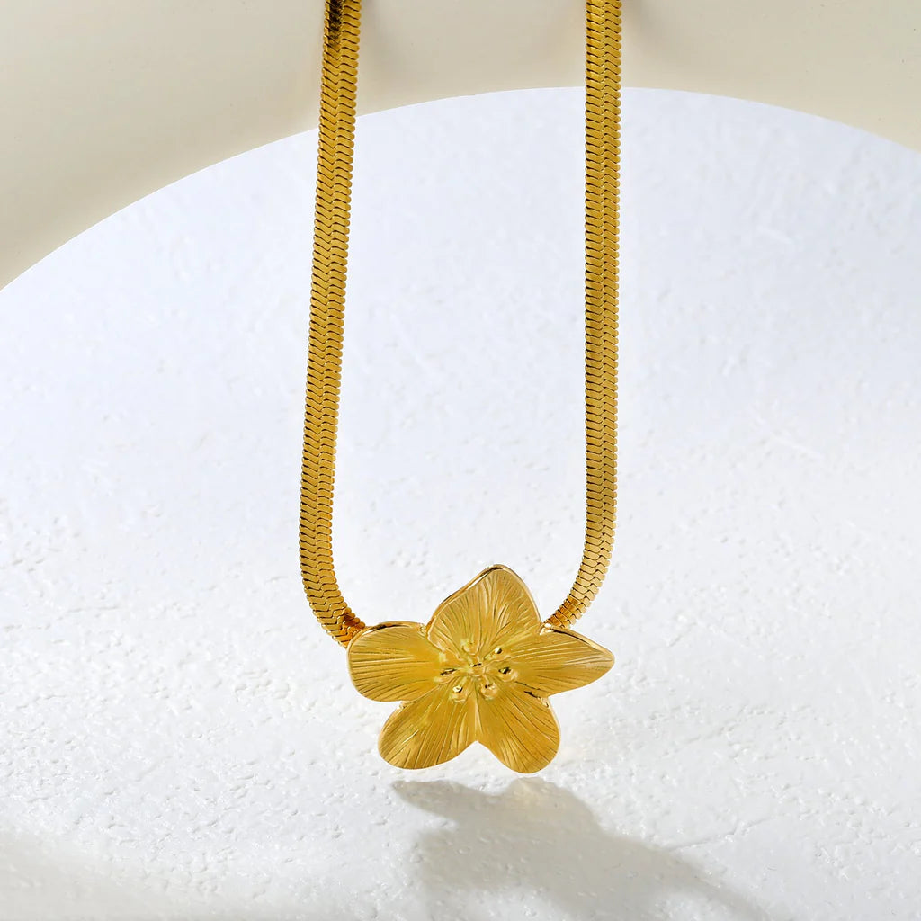 Bloom Necklace