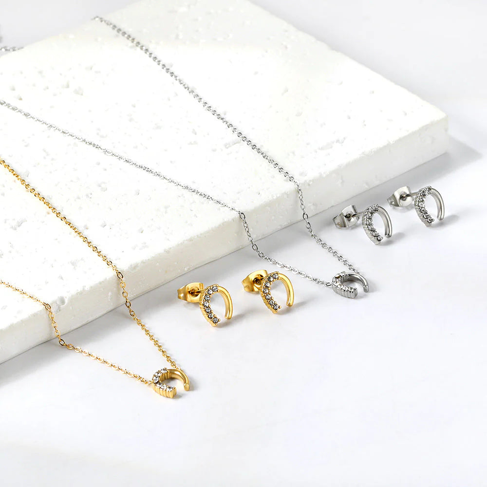 Horse shoe Necklace set