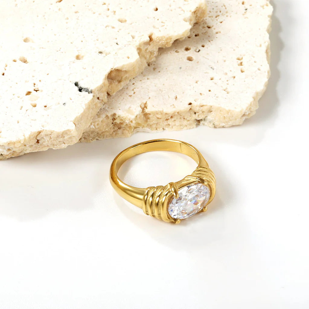 Oval mount Ring