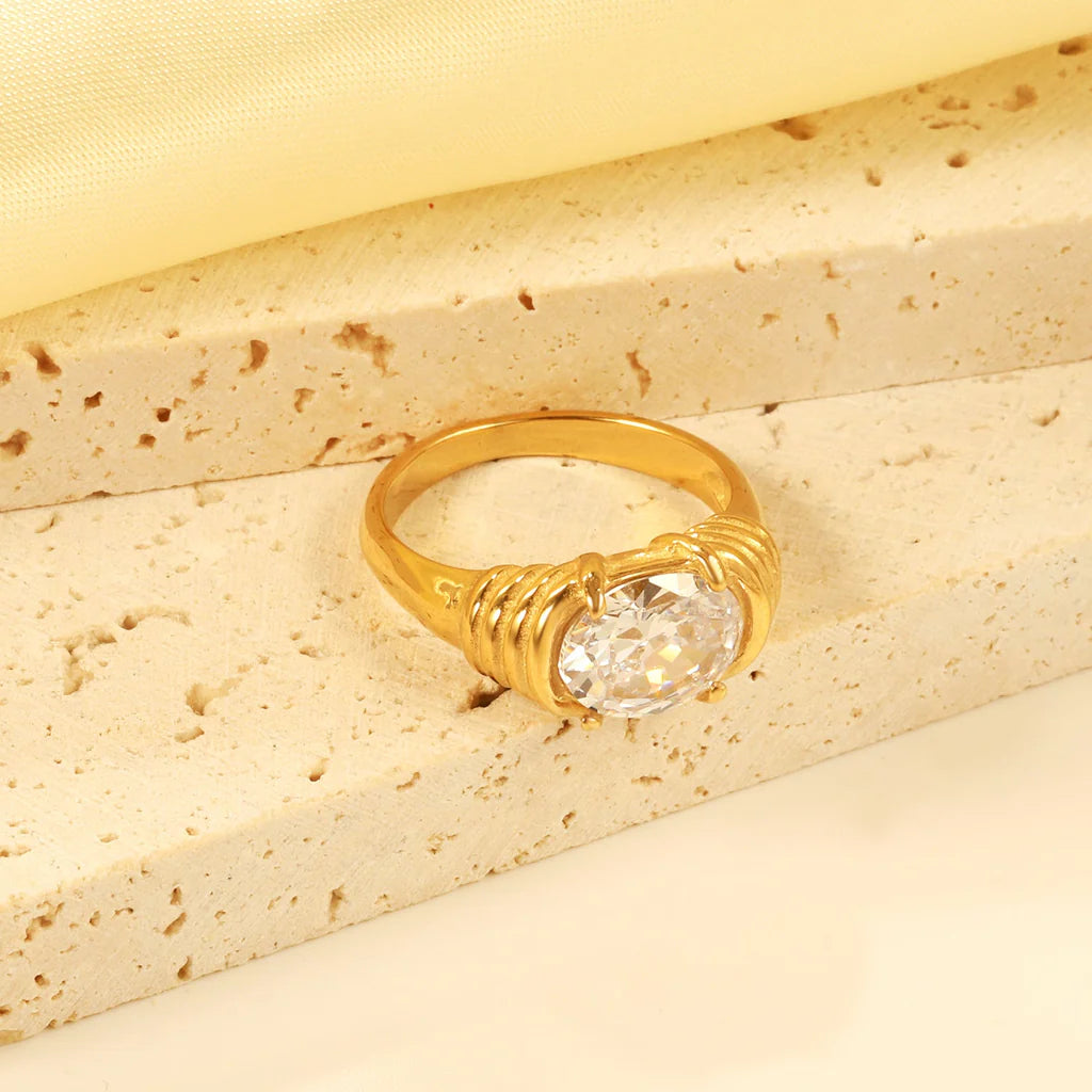 Oval mount Ring