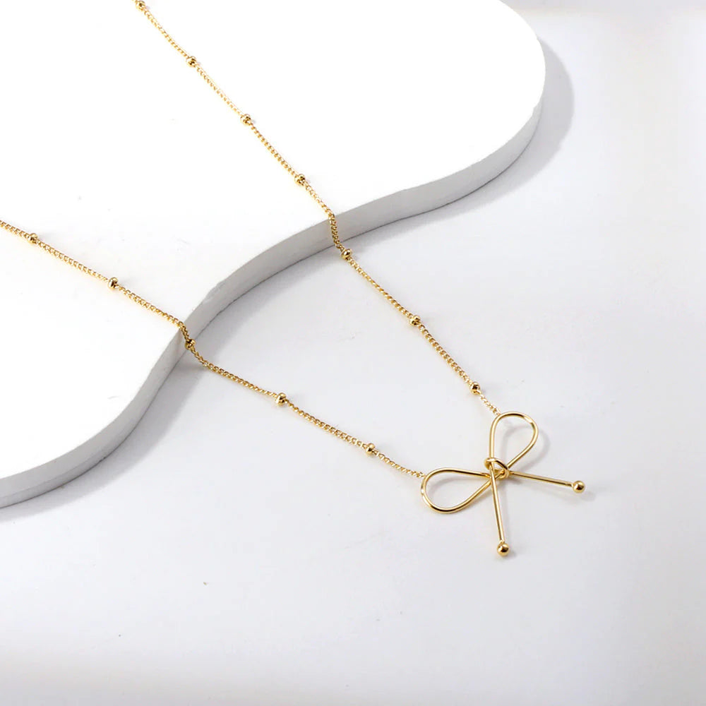 Curved Bow Necklace